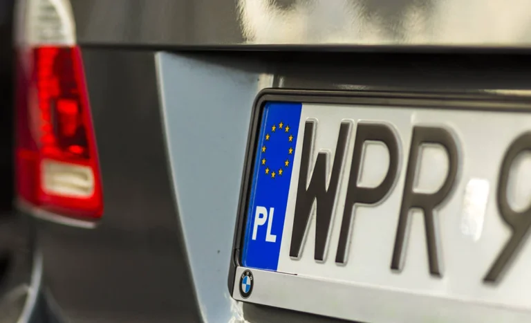 Як пригнати та розмитнити авто з Польщі в Україні?